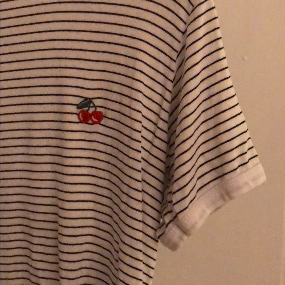 Brandy Melville Cropped Tee